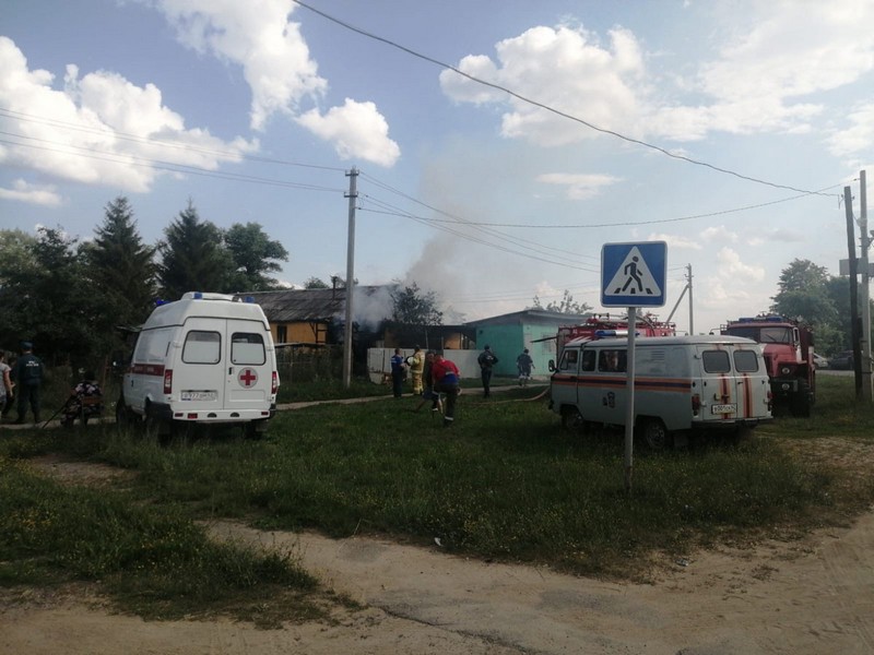 На пожаре в Сасовском районе погиб пенсионер, пострадали дети