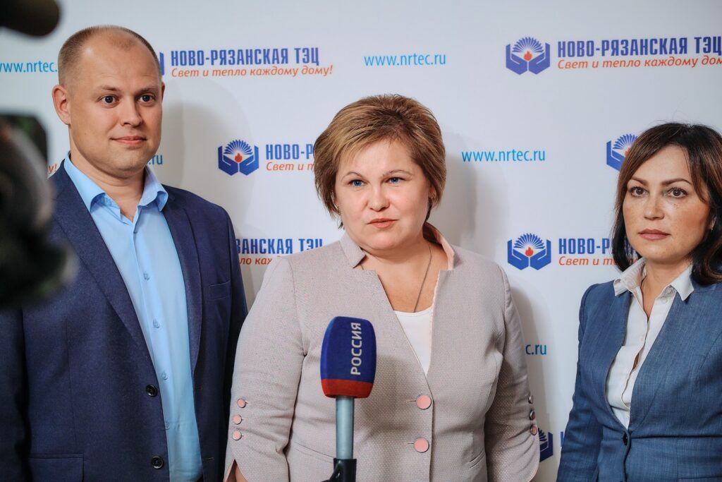 На Ново-Рязанской ТЭЦ ввели в эксплуатацию новую вентиляторную градирню На Ново-Рязанской ТЭЦ ввели в эксплуатацию новую вентиляторную градирню Главная цель инвестиционного проекта — обеспечение безаварийной работы теплофикационных турбин, которые производят отпуск тепла жителям города и предприятиям Южного промузла.
