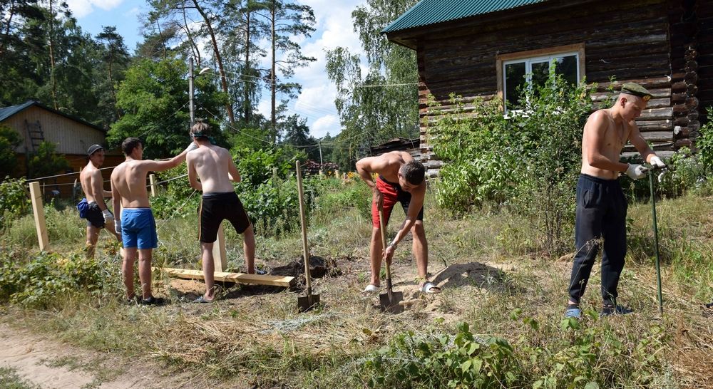 При поддержке Рязанской НПК состоялась экологическая экспедиция школьников в Окский заповедник При поддержке Рязанской НПК состоялась экологическая экспедиция школьников в Окский заповедник Участие в экспедиции приняли 50 школьников, их сопровождали научные сотрудники заповедника.