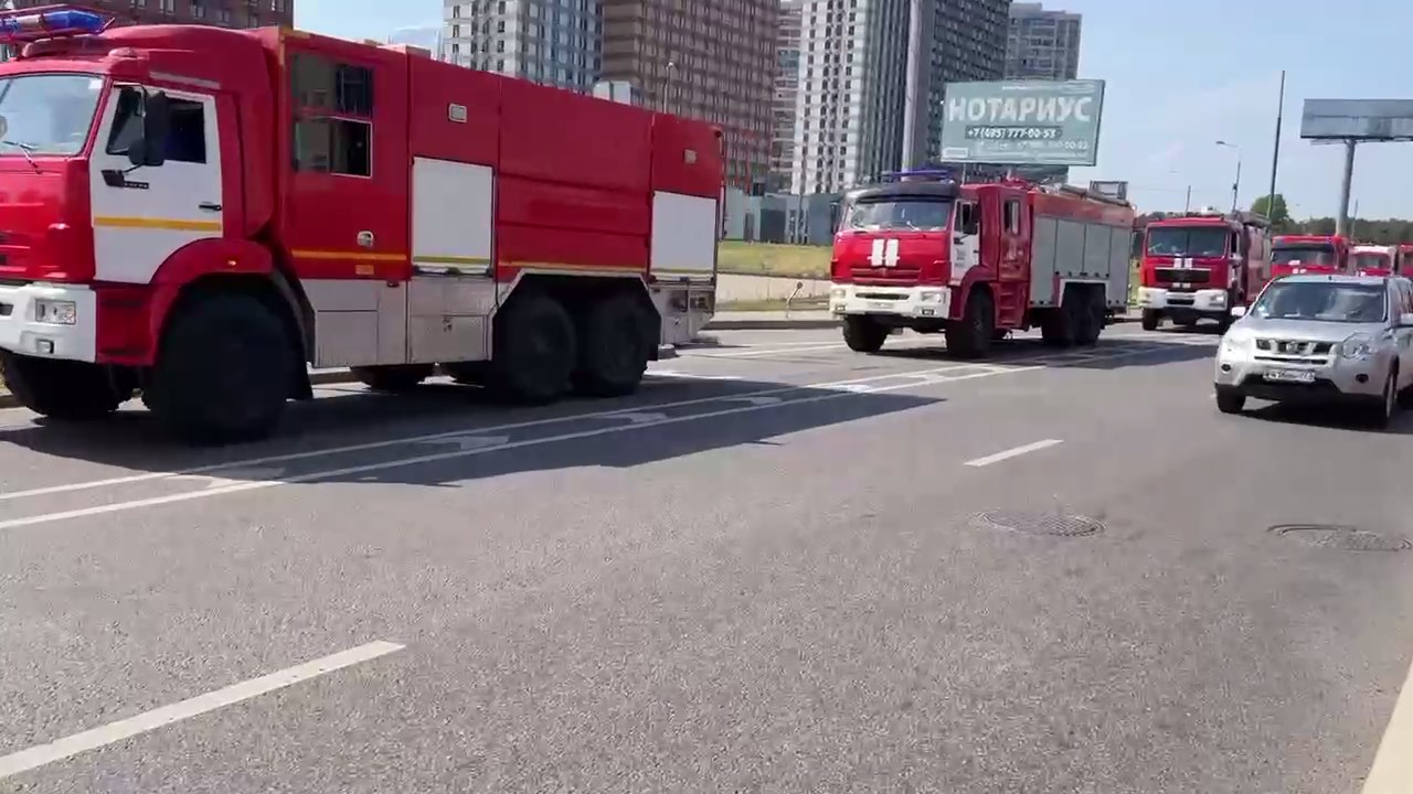 Группировку пожарной техники, направленной Москвой в Рязанскую область, увеличат вдвое