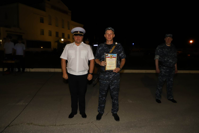 Сводный отряд рязанской полиции торжественно встретили из командировки на Северный Кавказ