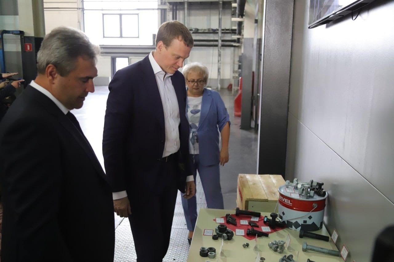 Малков обещал помочь заводу «Бервел» решить проблему с электричеством