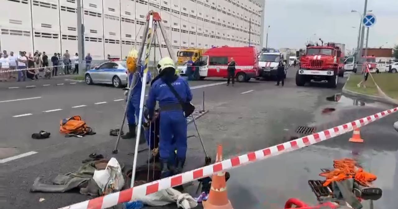Найден труп одного из рабочих, унесённых в канализационный коллектор в Москве