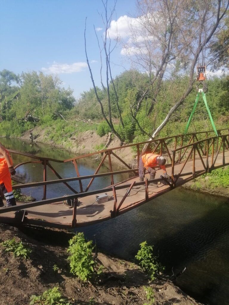 В Рязани начали ремонтировать мост через реку Плетёнку, который повредил упавший самолёт