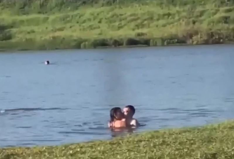 Жителей Архангельска шокировал публичный секс парочки на озере Волохница
