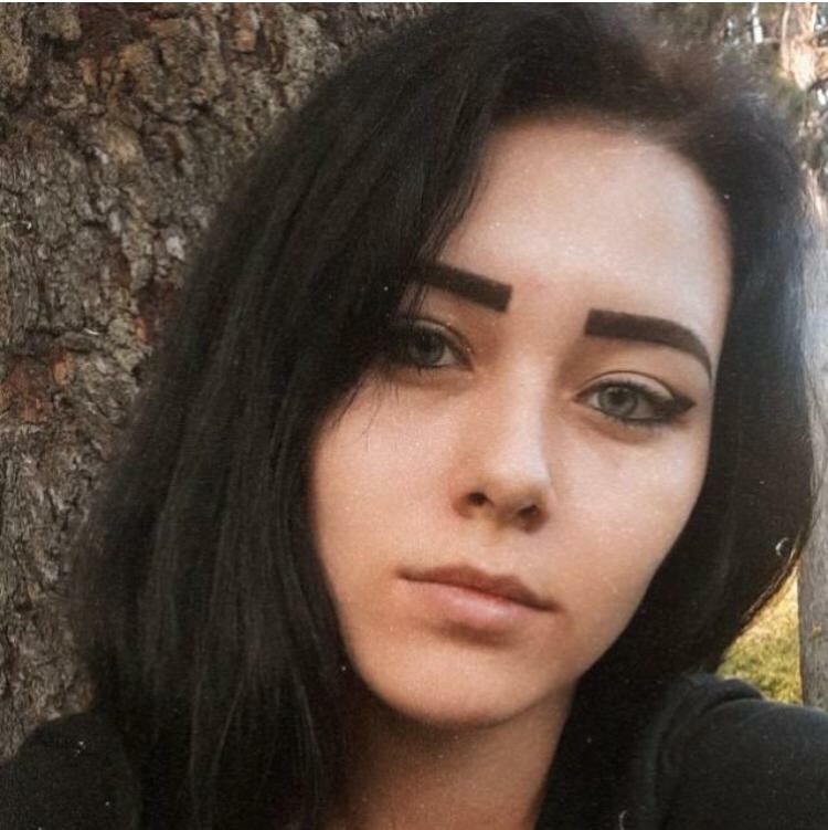 Анна Сафонова