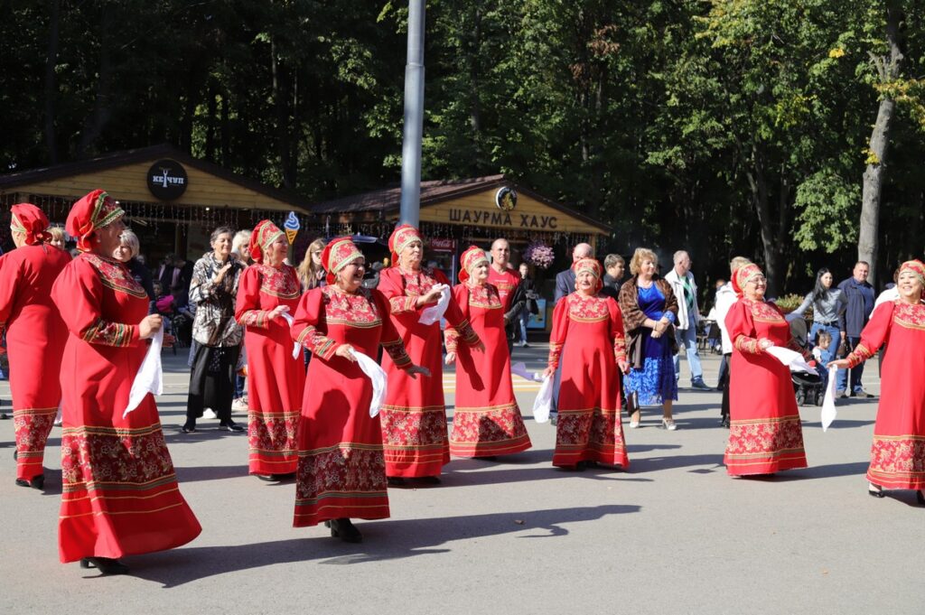 В Рязани проходит региональный фестиваль «Праздник урожая «Спожинки» В Рязани проходит региональный фестиваль «Праздник урожая «Спожинки» Организаторами фестиваля выступили министерство сельского хозяйства и продовольствия Рязанской области, РГАТУ им. П.А. Костычева