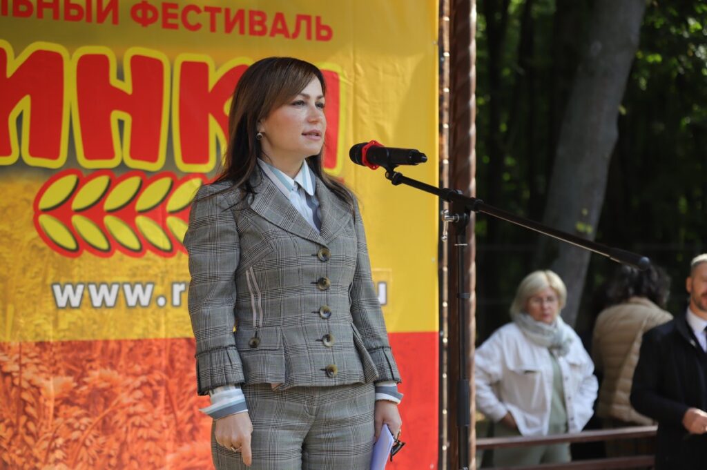 В Рязани проходит региональный фестиваль «Праздник урожая «Спожинки» В Рязани проходит региональный фестиваль «Праздник урожая «Спожинки» Организаторами фестиваля выступили министерство сельского хозяйства и продовольствия Рязанской области, РГАТУ им. П.А. Костычева