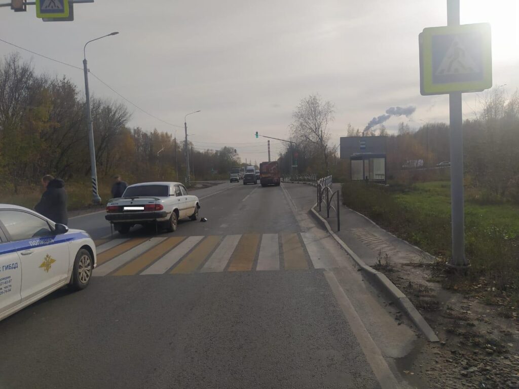На Куйбышевском шоссе легковушка сбила пешехода
