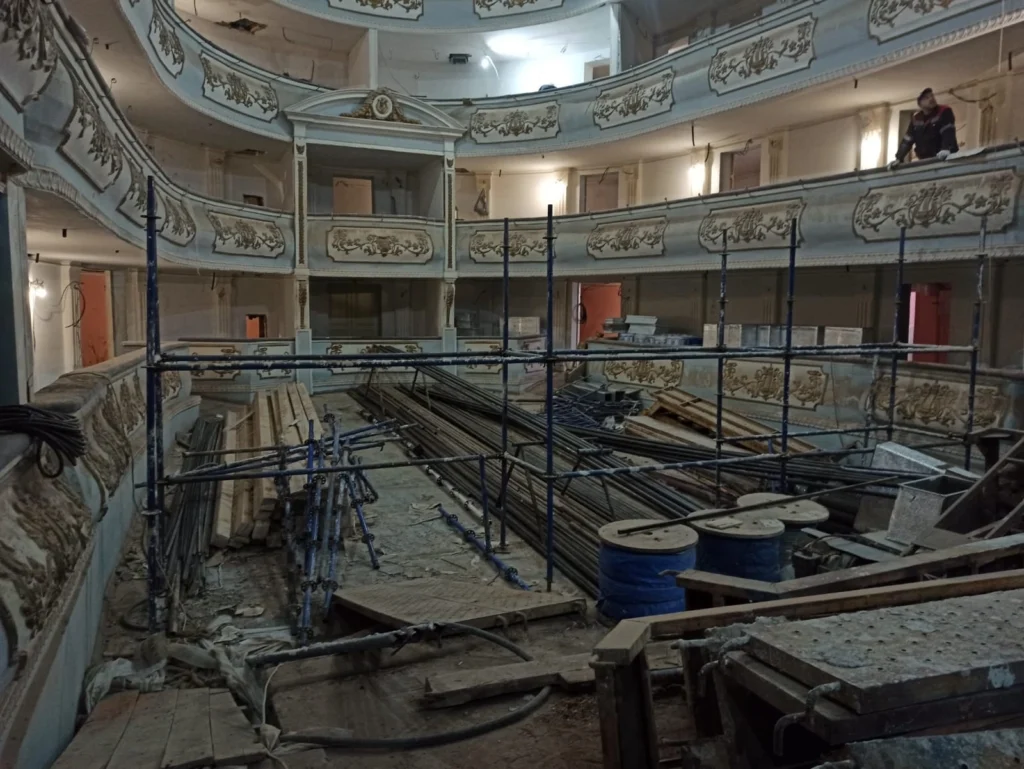 При реконструкции рязанского театра юного зрителя обнаружили старинные артефакты