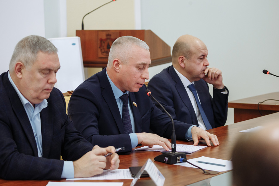 Депутаты Рязанской облдумы обсудили с губернатором проект бюджета