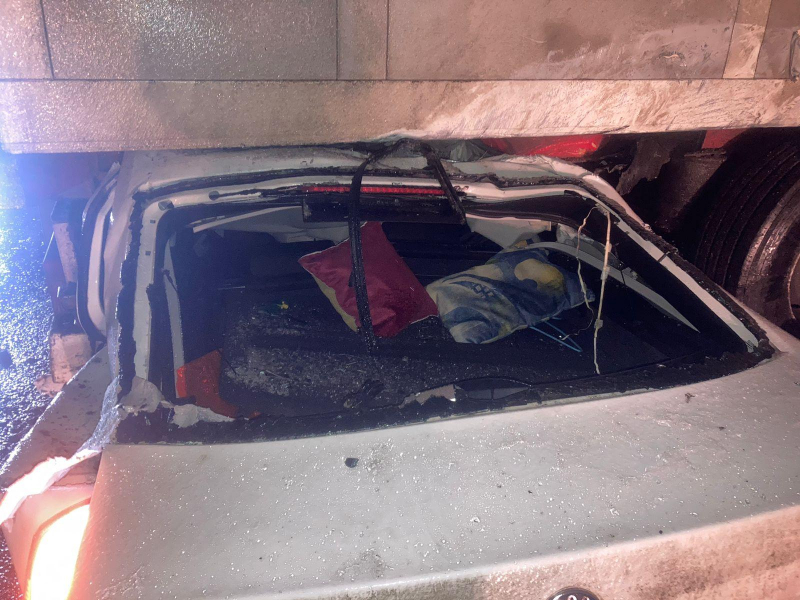 Предварительной причиной автокатастрофы с грузовиком 22 ноября под Рязанью называют занос полуприцепа