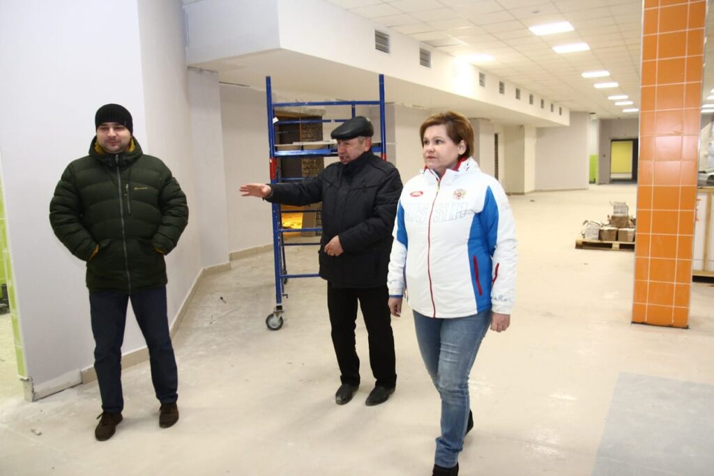 Мэр Рязани Елена Сорокина проверила ход строительства школы в Кальном