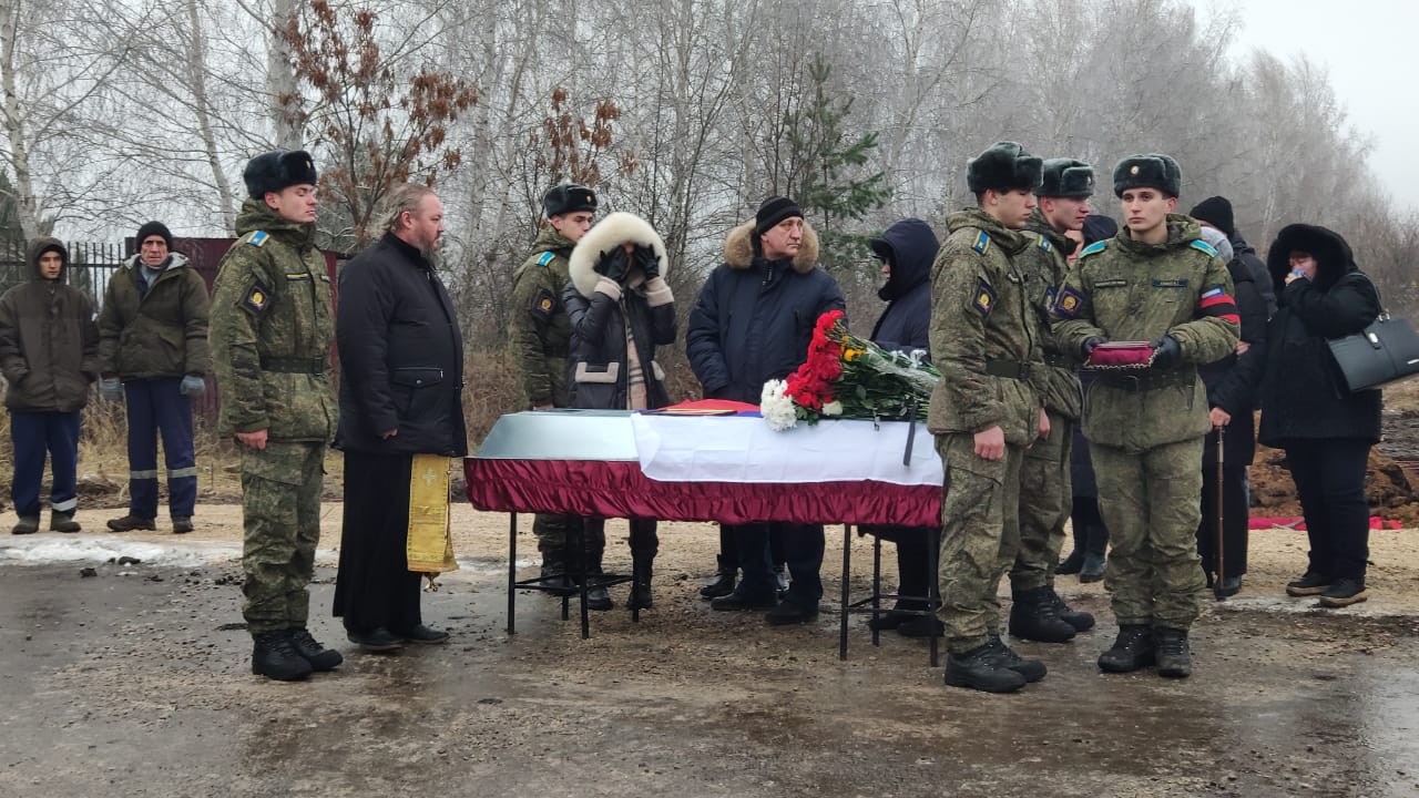 Сколько погибших в военной операции. В Ряжске простились с погибшим на Украине. Простились с погибшим в ходе спецоперации.