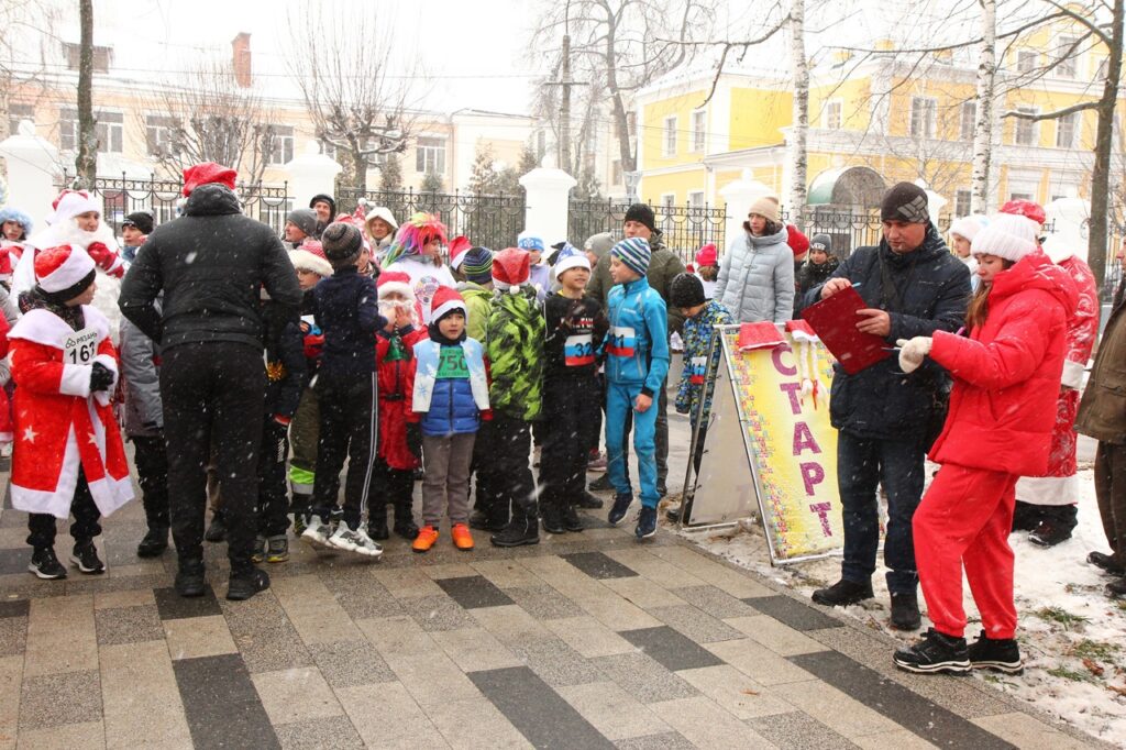 В Рязани прошёл забег Дедов Морозов