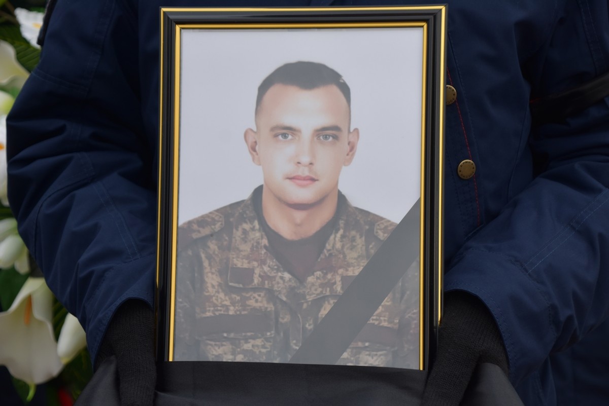 Младший сержант сво. Похороны российских солдат погибших в сво.