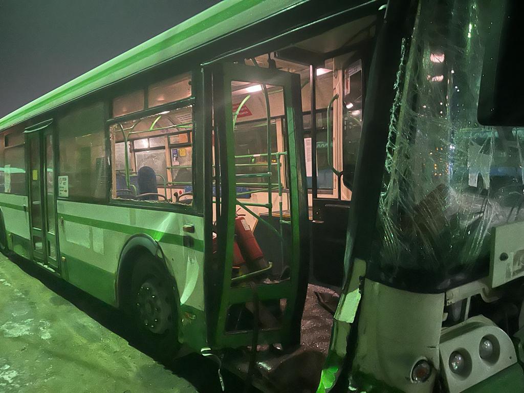 В ДТП с рейсовым автобусом в Рязани пострадала 20-летняя девушка
