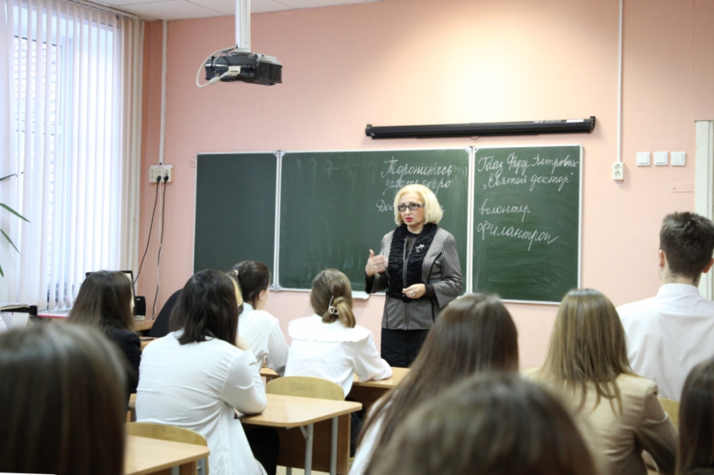 В День добровольца Татьяна Панфилова поговорила с рязанскими школьниками о волонтёрской деятельности
