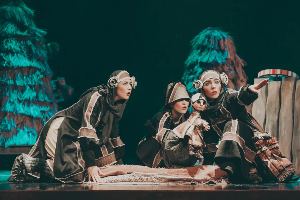 Рязанский театр кукол представил «Сказку о четырёх близнецах»