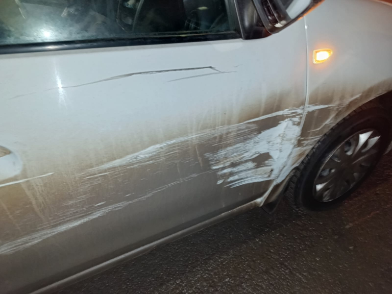 В Рязани столкнулись Renault Sandero и LADA Kalina, пострадали 2 человека