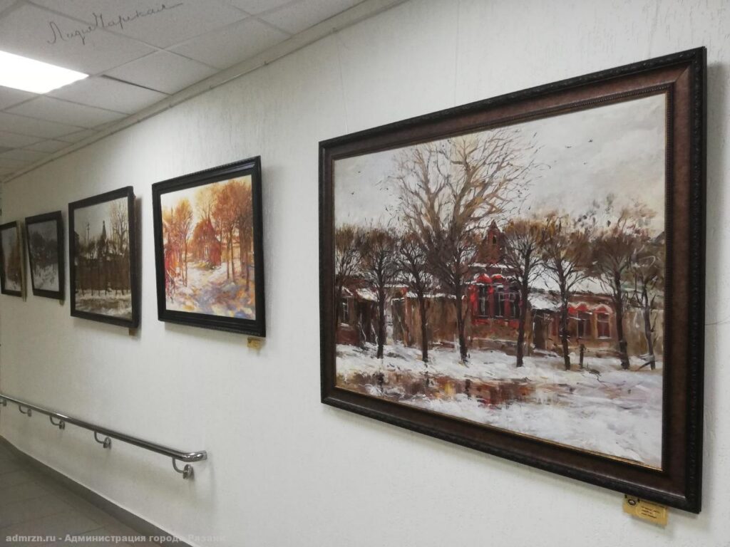 В Есенинской библиотеке открылась выставка рязанского художника-живописца Владимира Бояринова
