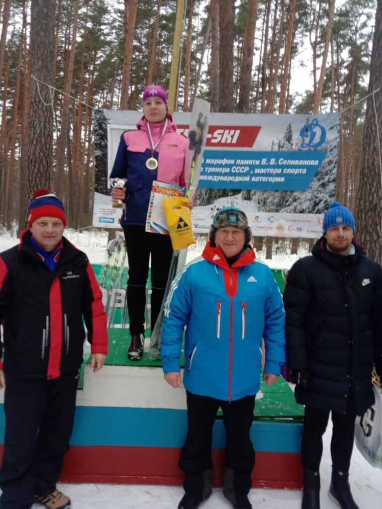В Туме состоялись соревнования по лыжным гонкам классическим стилем