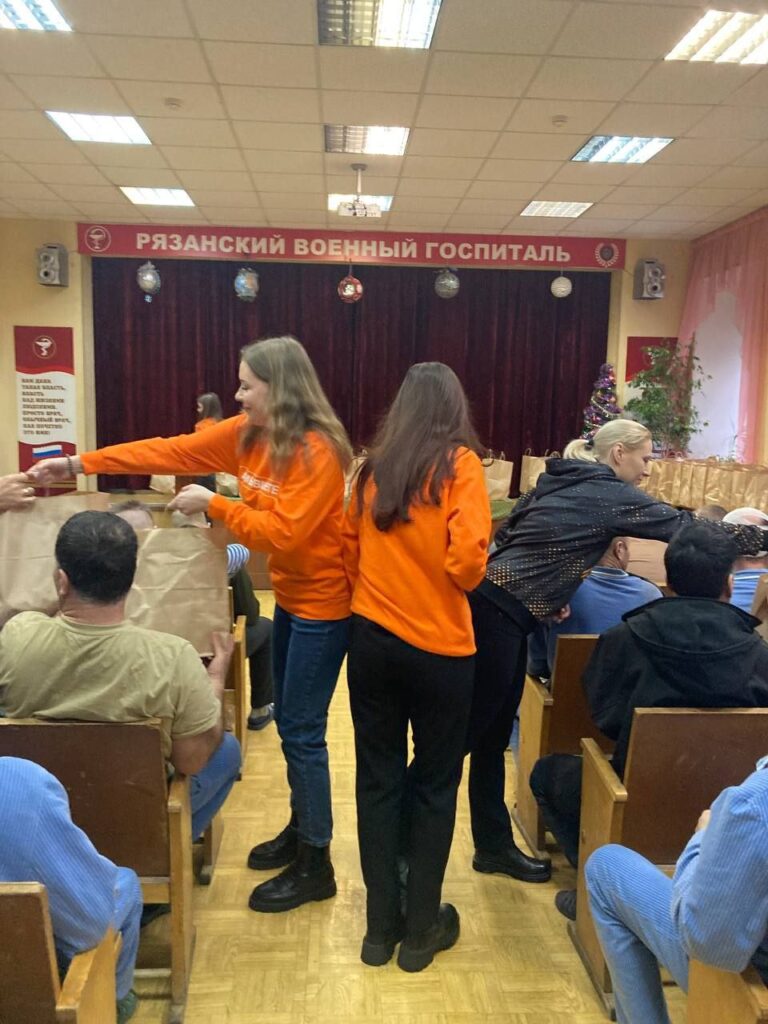 Первый зампред правительства Рязанской области 1 января навестила раненых в госпитале