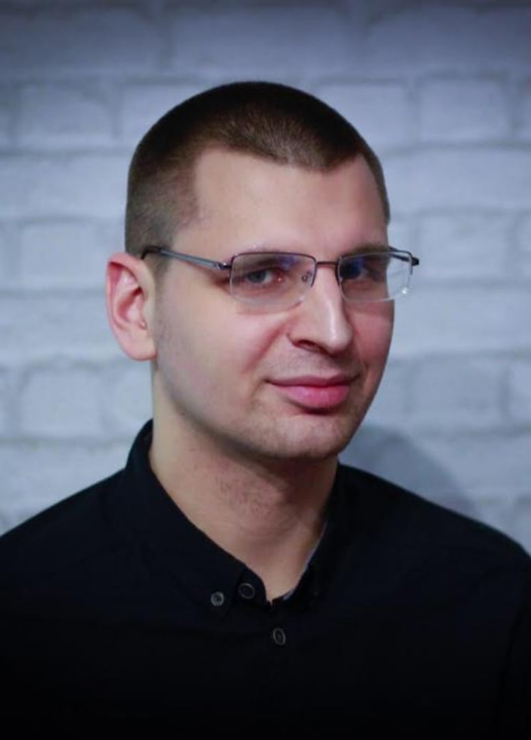 Комаров