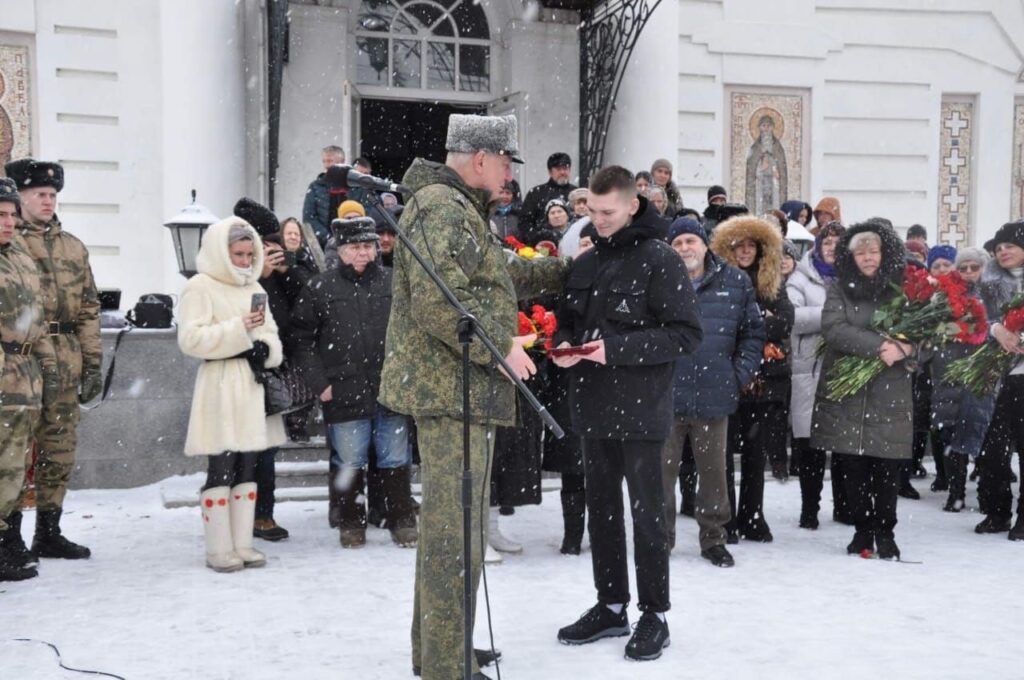 В Тарусе простились с погибшим во время СВО капитаном Александром Демкиным