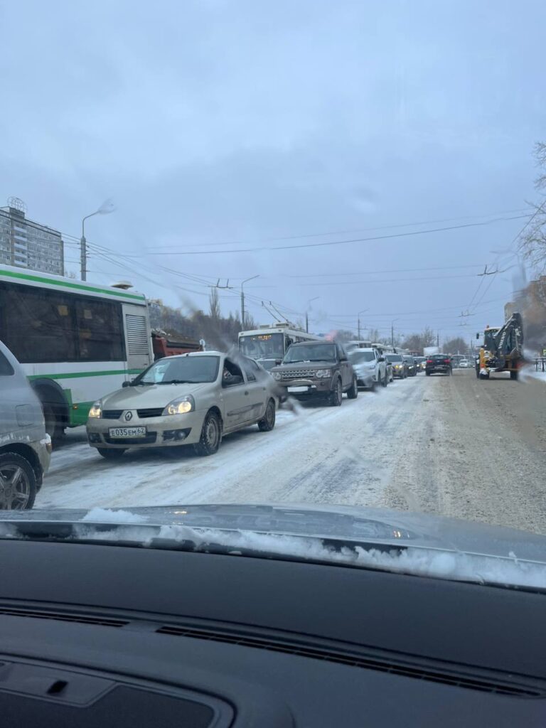 Из-за ДТП в Рязани образовалась огромная пробка