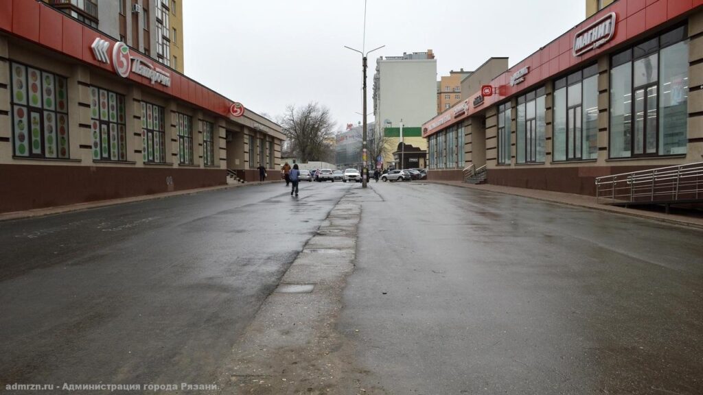 В Рязани стартуют работы по благоустройству Малого шоссе В Рязани стартуют работы по благоустройству Малого шоссе 30 марта глава администрации Елена Сорокина посетила территорию будущего благоустройства, пообщалась с подрядчиком и активистами