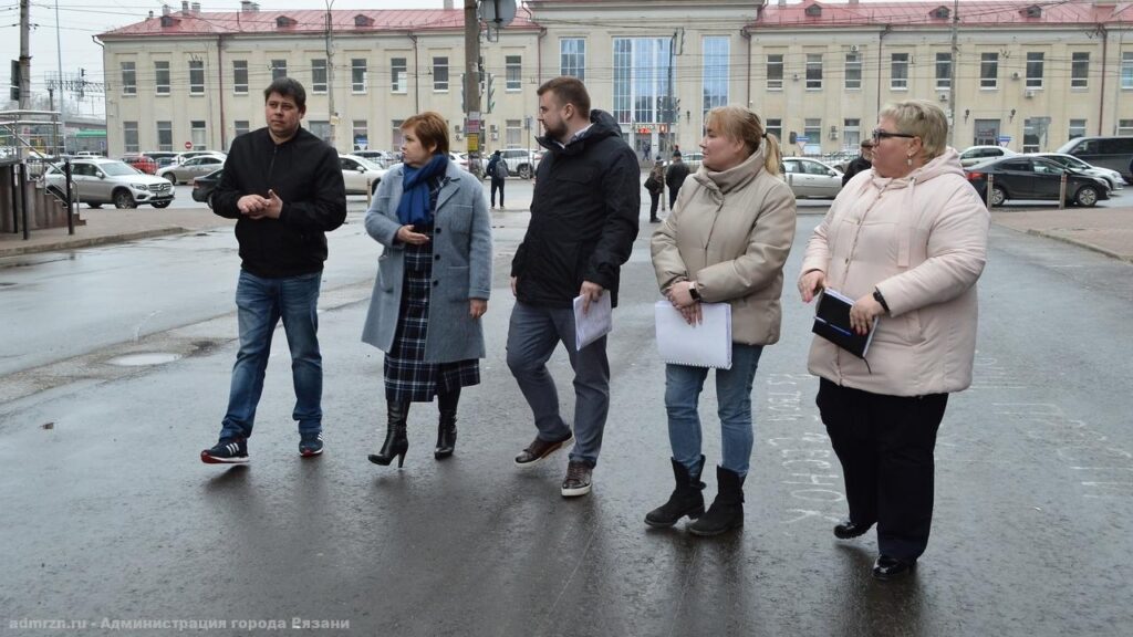 В Рязани стартуют работы по благоустройству Малого шоссе В Рязани стартуют работы по благоустройству Малого шоссе 30 марта глава администрации Елена Сорокина посетила территорию будущего благоустройства, пообщалась с подрядчиком и активистами
