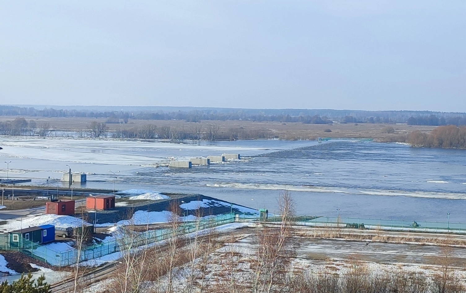 Ока «накрыла» плотину в Кузьминском под Рязанью | 24.03.2023 | Рязань -  БезФормата