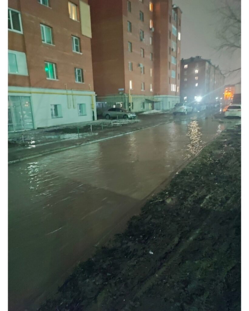 В Рязани подтопило дороги на двух улицах