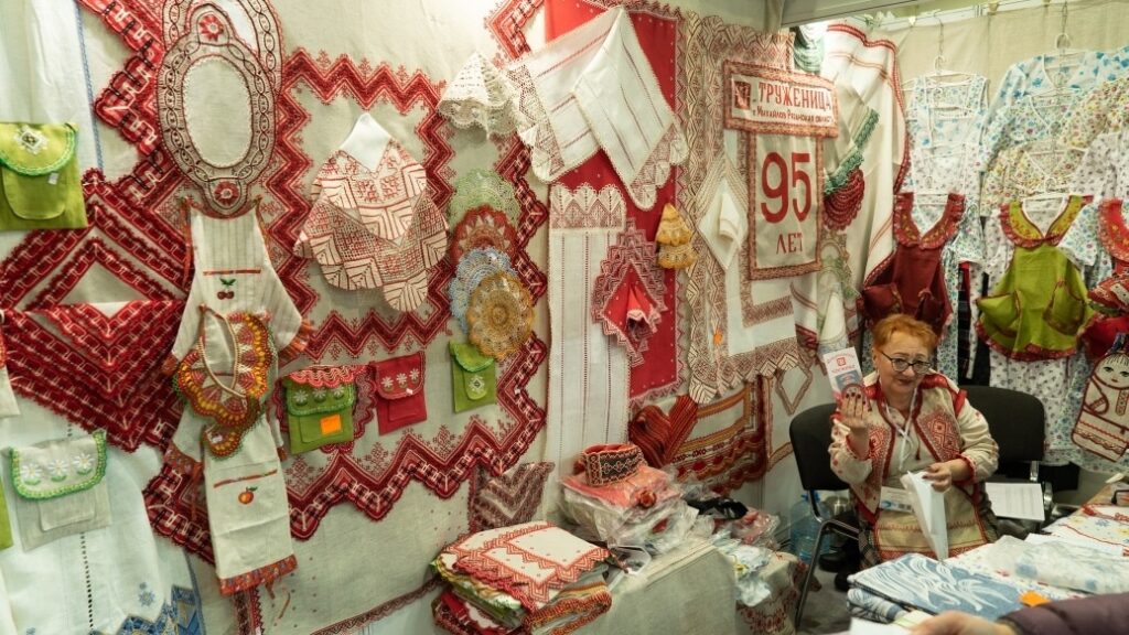 Изделия рязанских мастеров участвуют в выставке-ярмарке в московском «Экспоцентре»