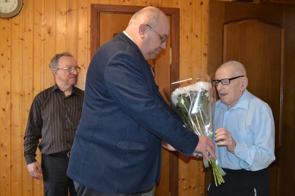 В Старожиловском районе поздравили ветерана Александра Поворова со 100-летним юбилеем