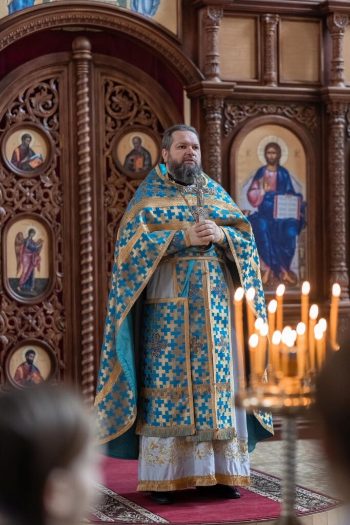 В рязанском храме состоялась литургия на иностранных языках В рязанском храме состоялась литургия на иностранных языках Богослужение совершили священнослужители Африканского экзархата РПЦ (Московский Патриархат).