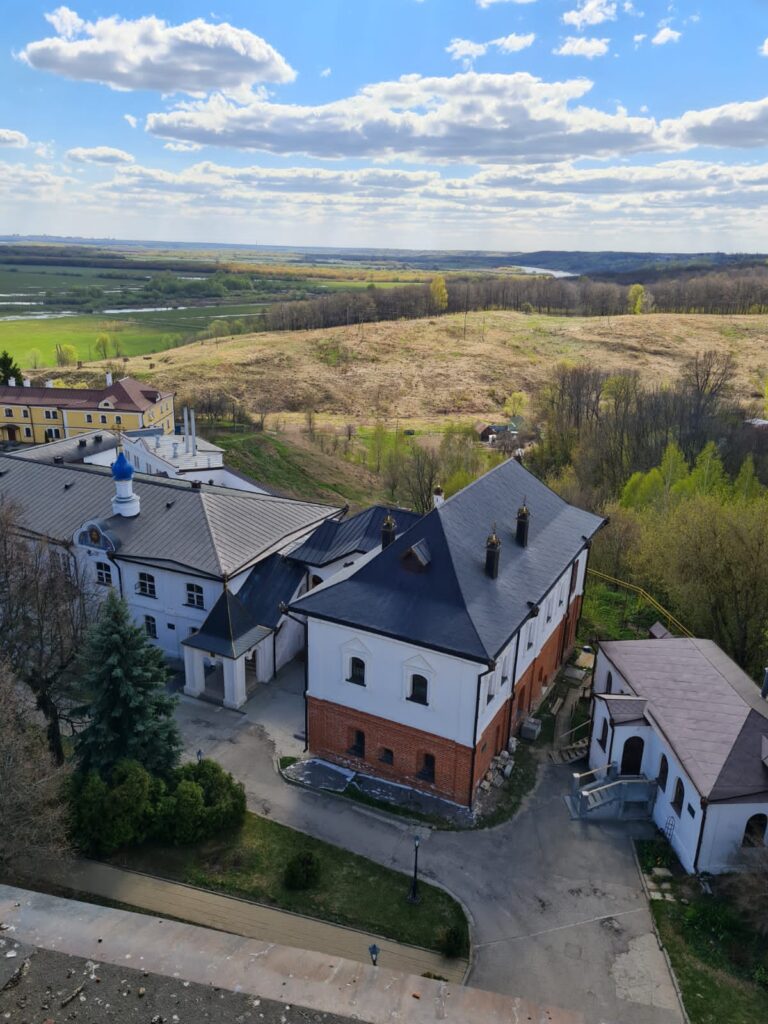7info публикует фото с колокольни Иоанно-Богословского монастыря