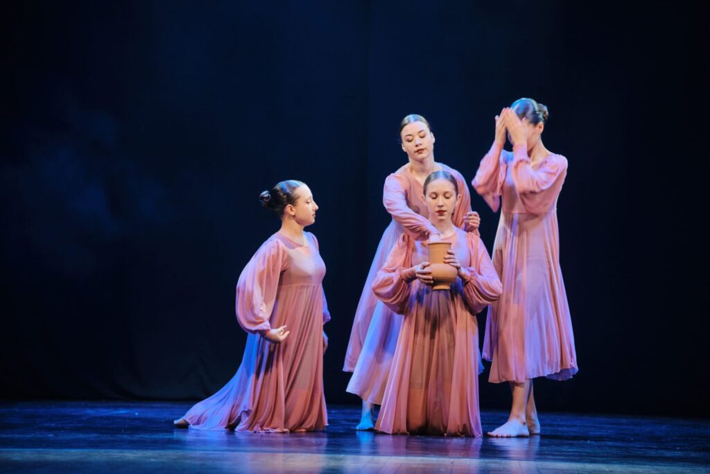 Образцовый театр современного танца «Импульс» Рязанского ДДТ отметил 30-летие