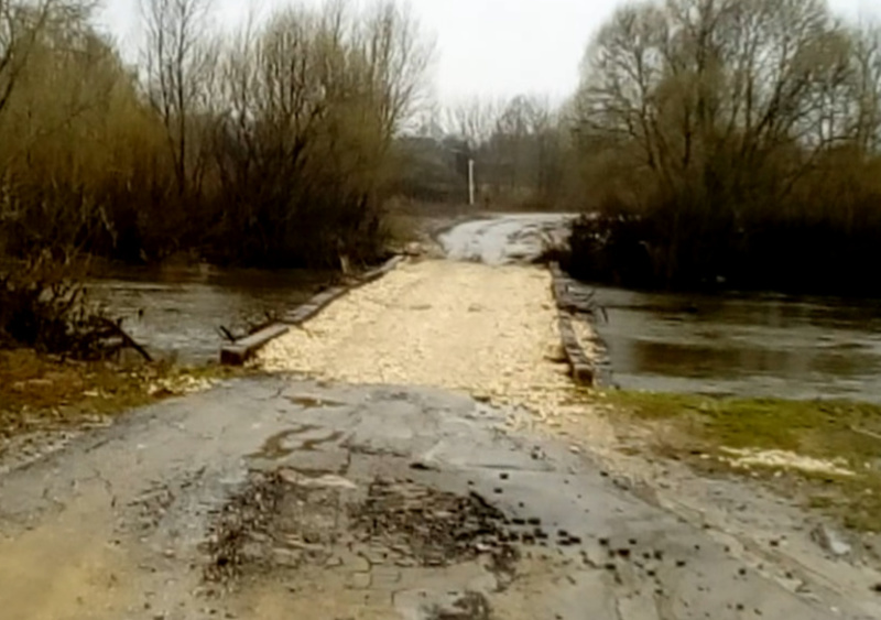 4 апреля в двух районах Рязанской области от воды освободились 2 моста