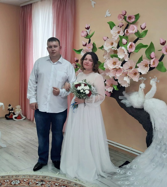 Рязанский ЗАГС публикует фото молодожёнов марта Рязанский ЗАГС публикует фото молодожёнов марта Также во Дворце торжеств в марте с золотым юбилеем свадьбы поздравили супругов Одиноковых.