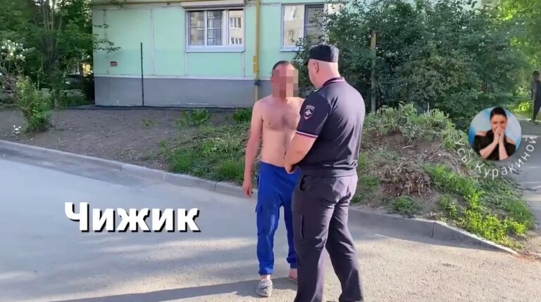 Полуголого мужчину задержали на улице Затинной в Рязани