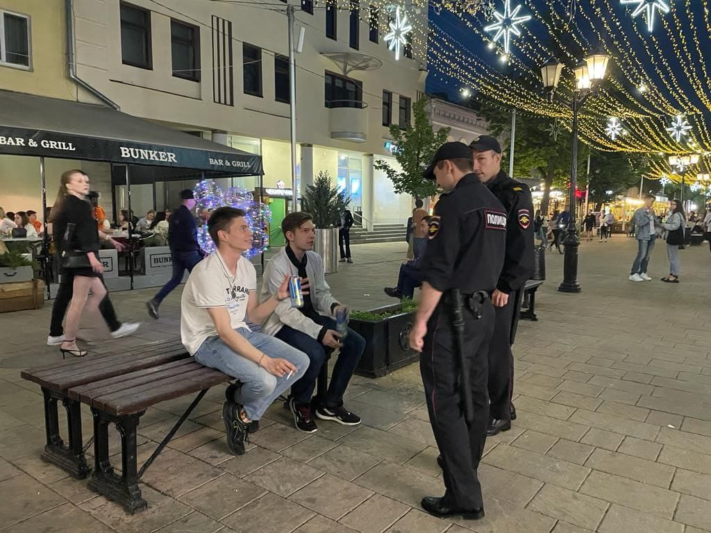 Скопление полицейских заметили в центре Рязани вечером 26 мая