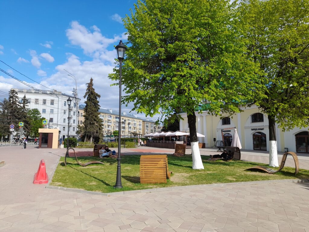 Рязанцы раскритиковали новое общественное пространство в центре города Рязанцы раскритиковали новое общественное пространство в центре города Речь об оформлении улицы Краснорядской.