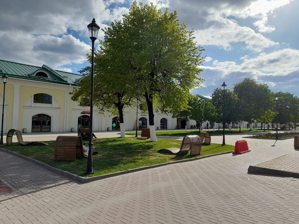 Рязанцы раскритиковали новое общественное пространство в центре города Рязанцы раскритиковали новое общественное пространство в центре города Речь об оформлении улицы Краснорядской.