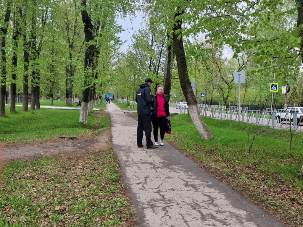 1 мая в Рязани полиция массово проверяет документы у прохожих 1 мая в Рязани полиция массово проверяет документы у прохожих