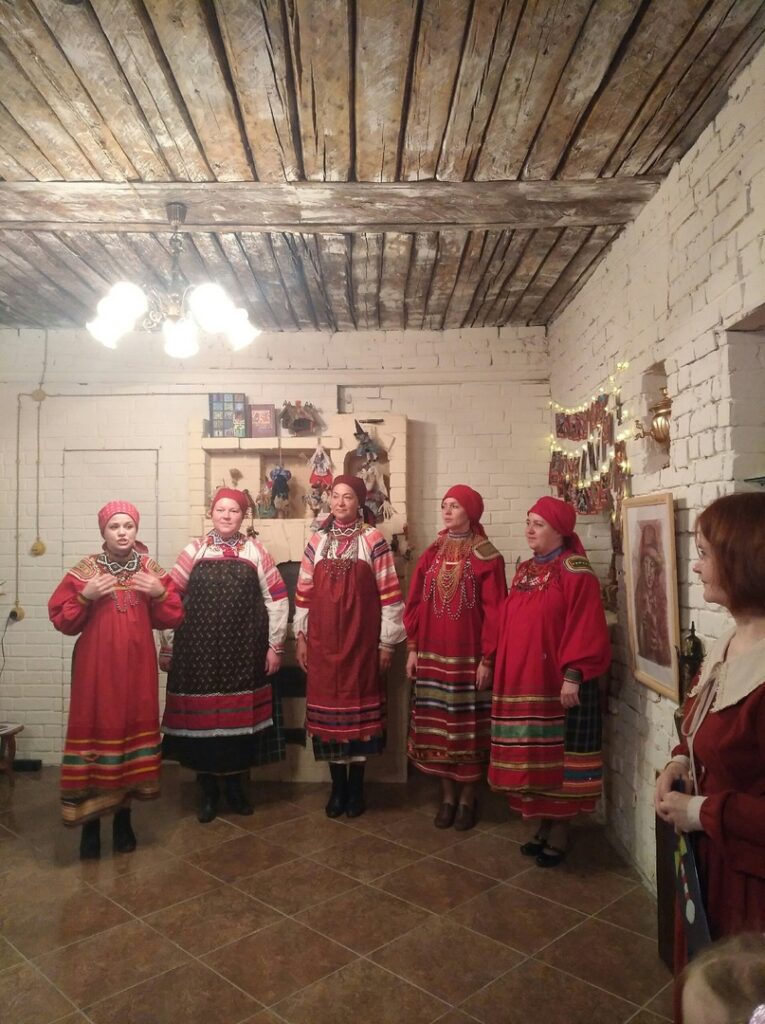 Музей сказок и историй заработал в Рязани Музей сказок и историй заработал в Рязани Гостей приглашают принять участие в мастер-классах по арт-терапии, сказкотерапии и созданию сказок.