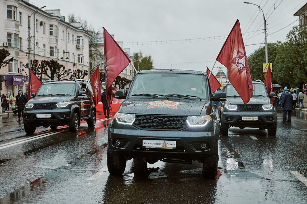 Празднично оформленные «УАЗ Патриот» украсят Рязань к 9 мая