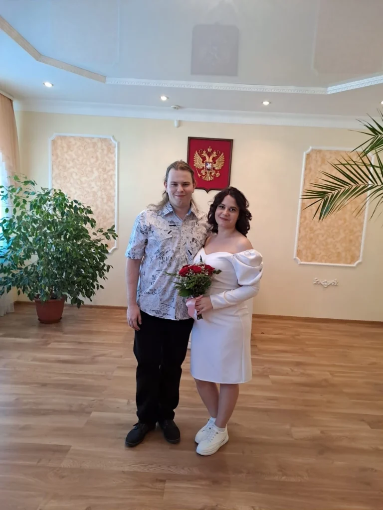 Рязанский ЗАГС показал свадьбы мая ГУ ЗАГС по региону опубликовало фотографии рязанцев, которые вступили в брак в мае 2023 года.