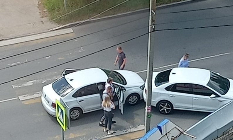 В Рязани на пешеходном переходе в Канищево произошло ДТП